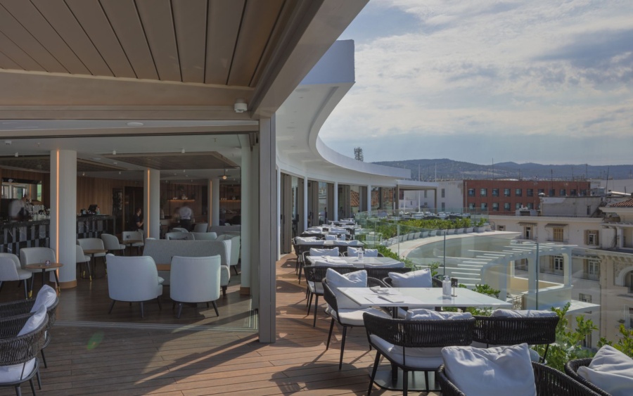 _05 - roof restaurant_resized
