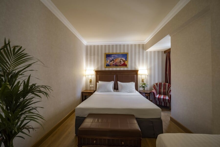 Electra_Hotel_Athens_Classic_Triple_Room_Bedroom
