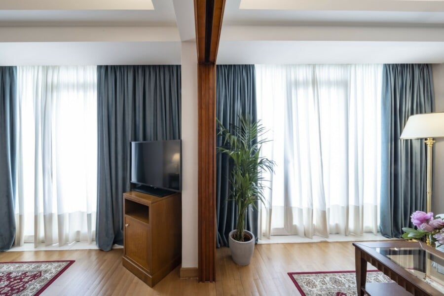Electra_Hotel_Athens_Suite_Bedroom_Living_Room