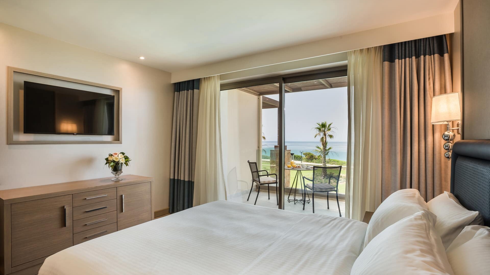 Electra_Kefalonia_Superior_Balcony_Sea_View_Room_Bedroom_Bed (1)