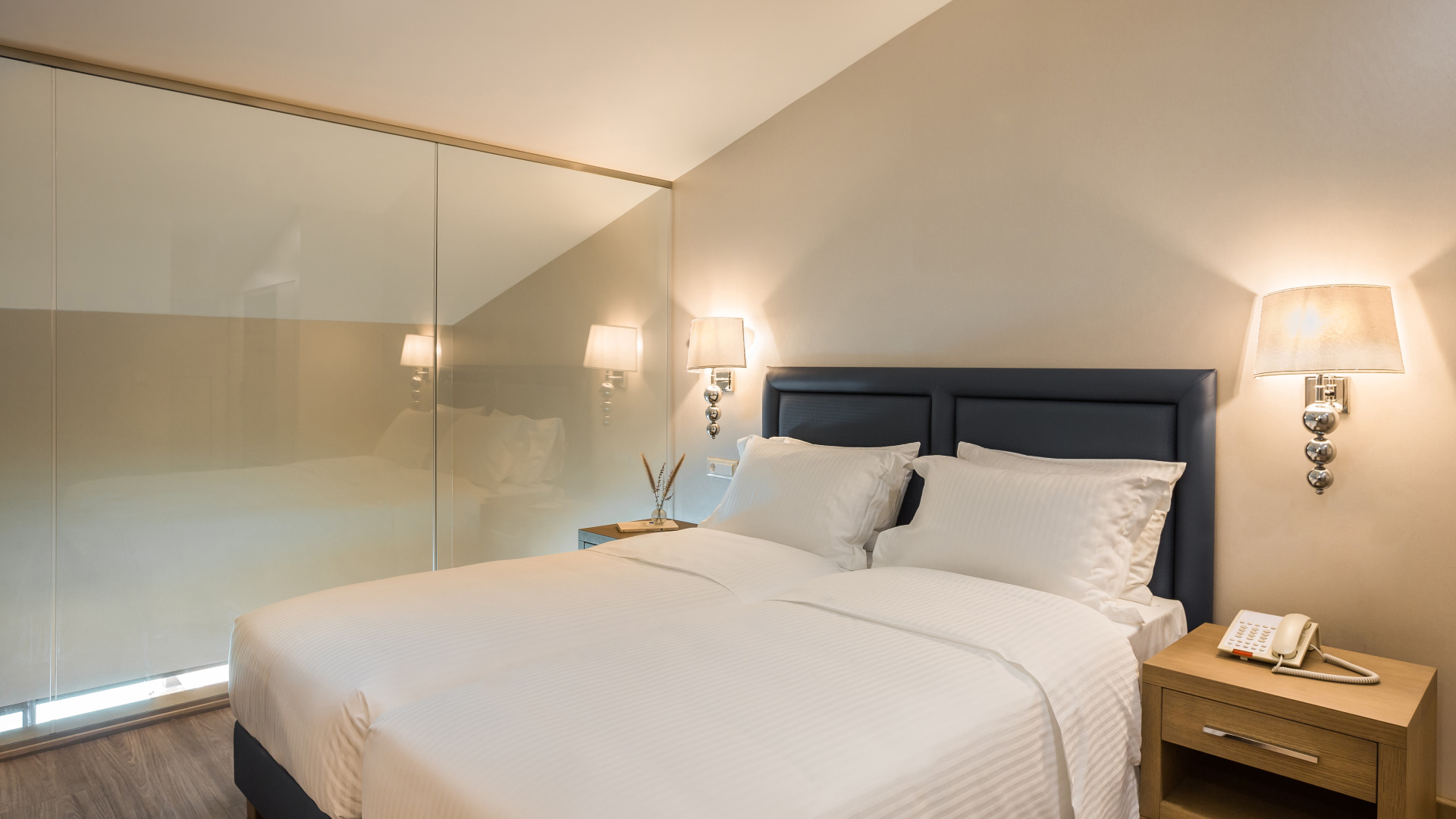 Superior_Maisonette_Two_Storey_Premium_Suite_Bedroom