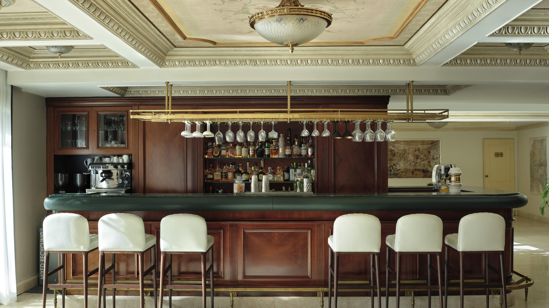 electra-palace-athens-ducktail-bar-main-counter