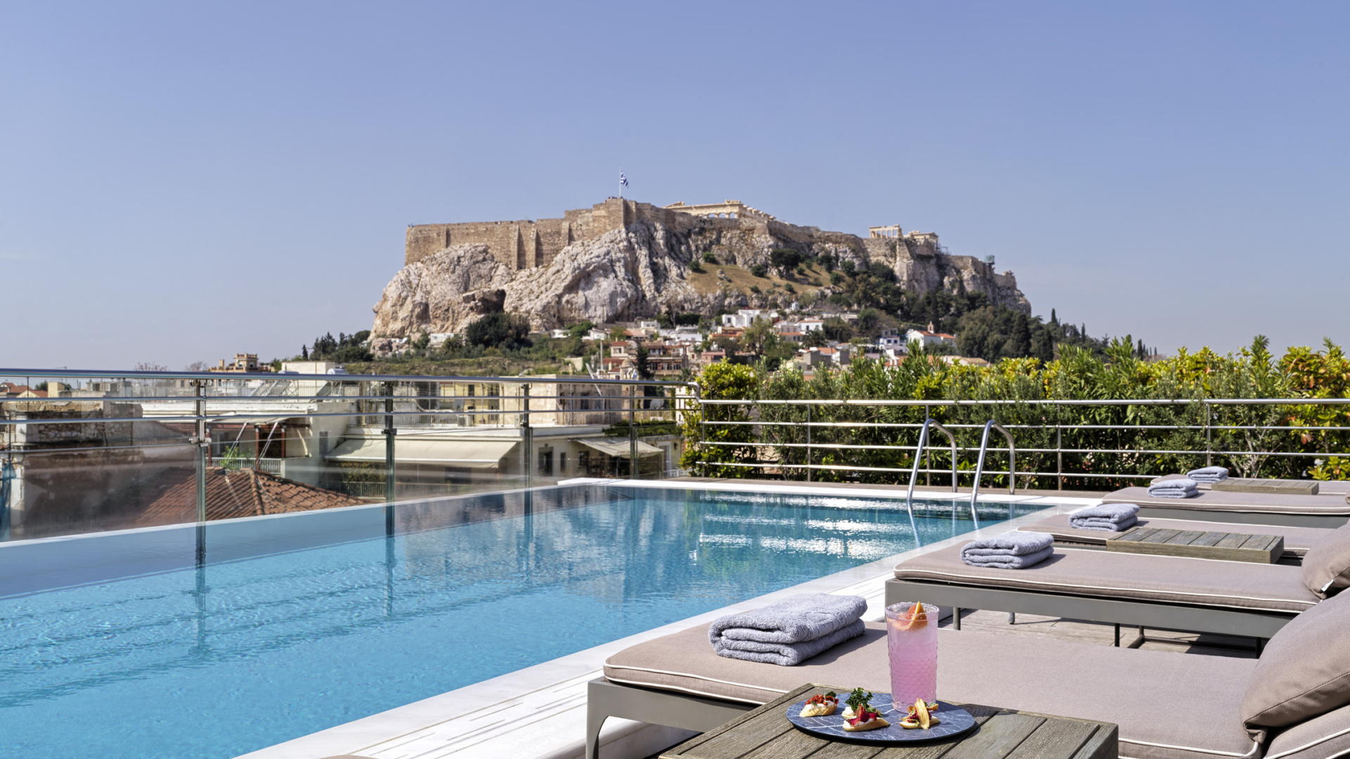 electra-palace-athens-outdoor-pool-parthenon-view