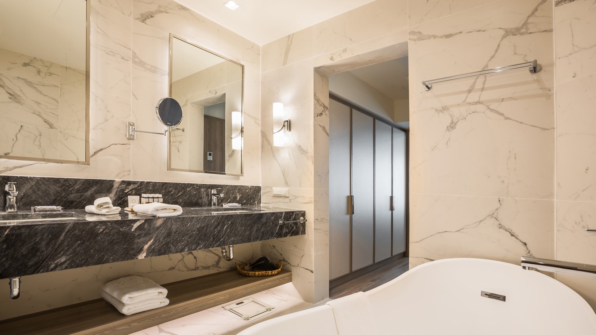 electra_Kefalonia_twostorey_bathroom_3