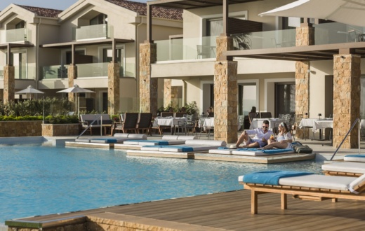 _electra_kefalonia_couple_relaxing_by_outdoor_pool_resized