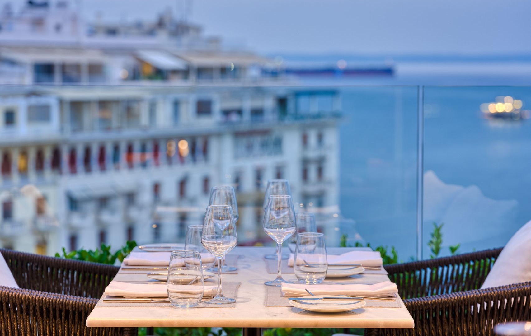 _10 - roof restaurant_resized