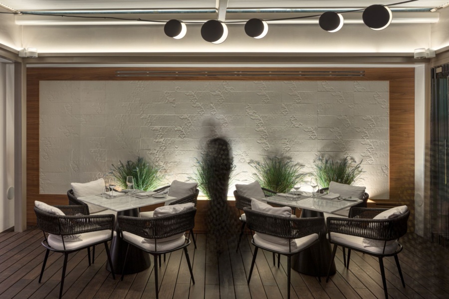 _24 - roof restaurant_resized