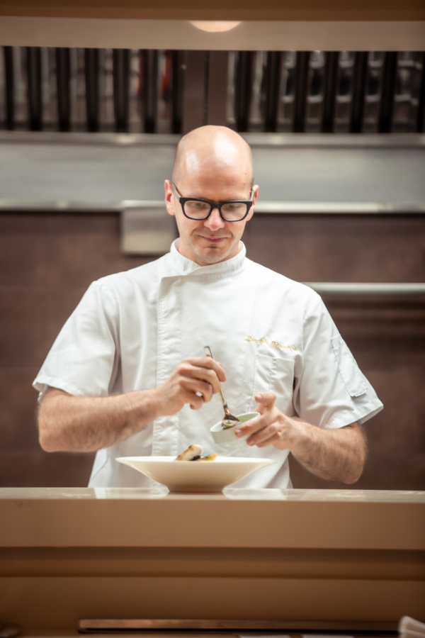 Electra_Kefalonia_Hotel_And_Spa_Restaurant_Chef_Preparing_Dinner (7) (1)