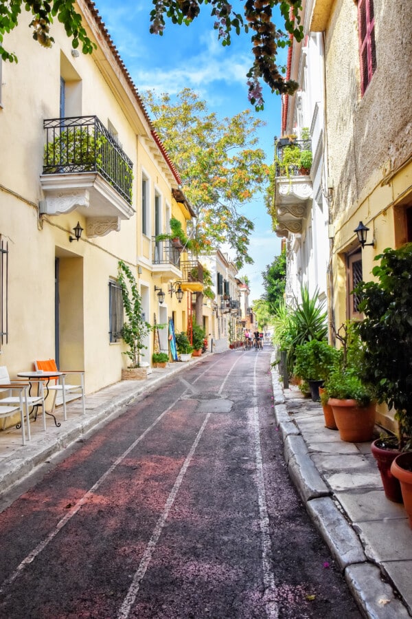The Streets Of The Ancient District Of Athens - Plaka, The Narro