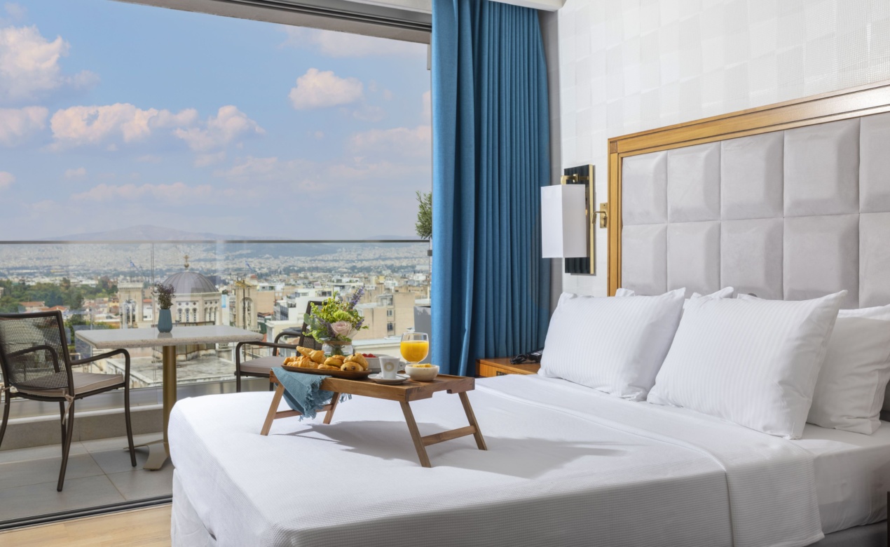 Electra_Metropolis_Athens_Acropolis_Suite_Bedroom_Experience