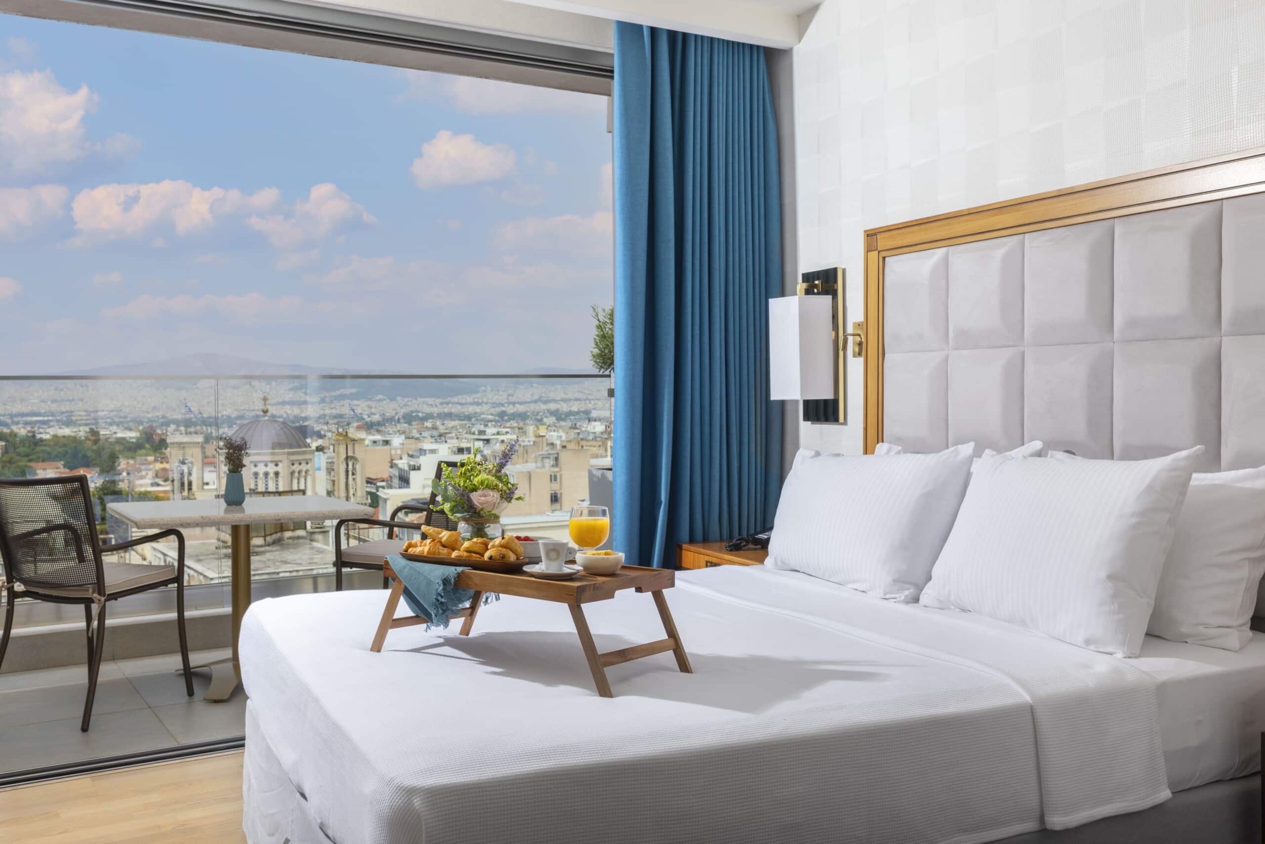 Electra_Metropolis_Athens_Acropolis_Suite_Bedroom_Experience