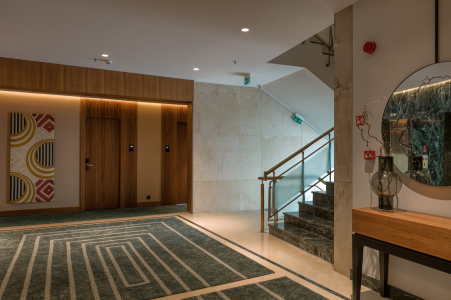 02 - lobby 5-6-7