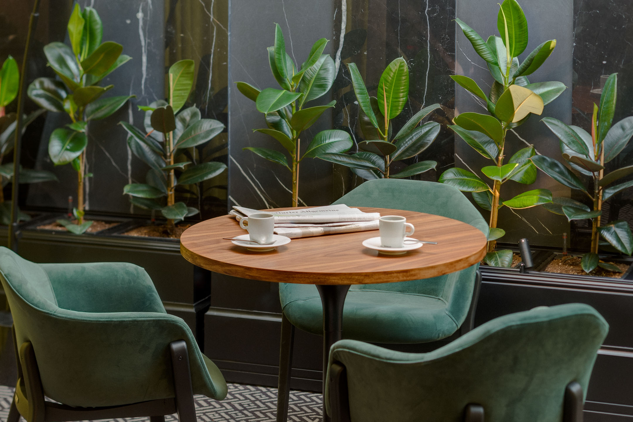 08 - Excelsior lounge se1440p
