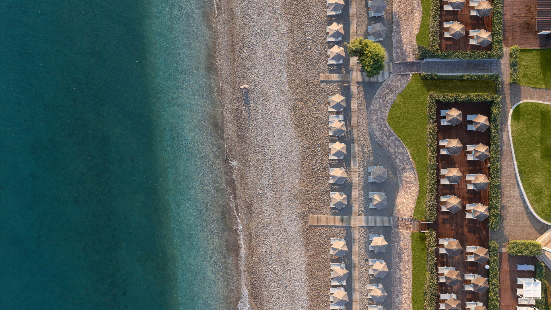 Ialyssos beach in front of Electra Palace Rhodes from above, the perfect location to drop the pin and enjoy a wonderful getaway in Rhodes for families.