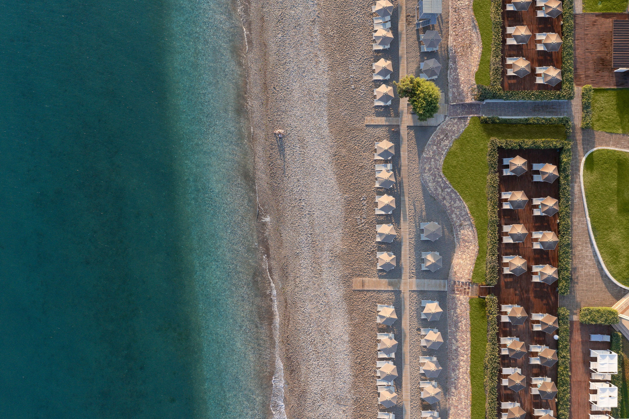 Ialyssos beach in front of Electra Palace Rhodes from above, the perfect location to drop the pin and enjoy a wonderful getaway in Rhodes for families.