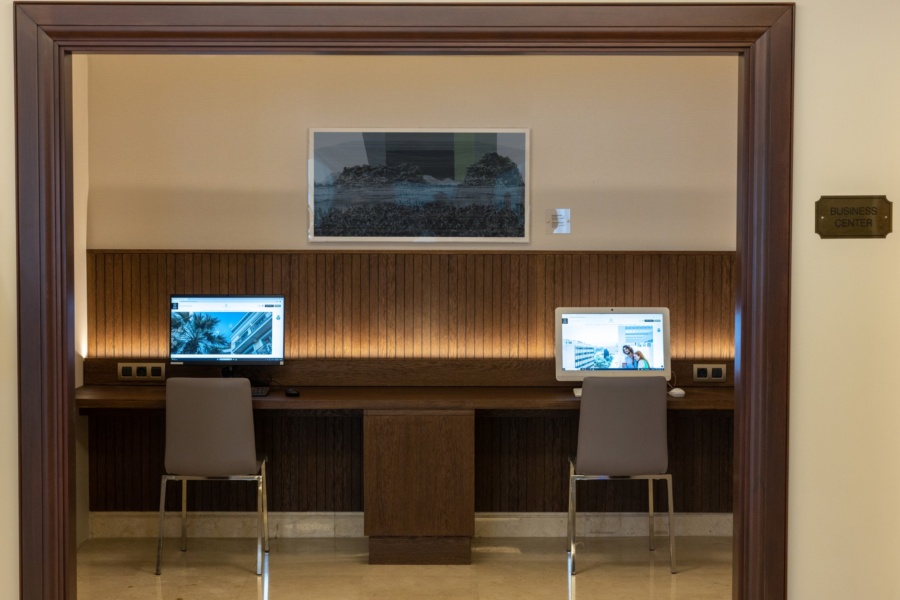 Electra_Palace_Athens_Business_corner
