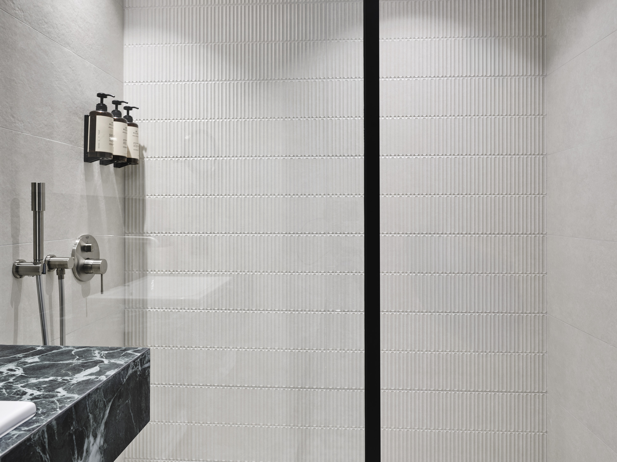 electra-rhythm-athens-active-room-bathroom-shower-cabin