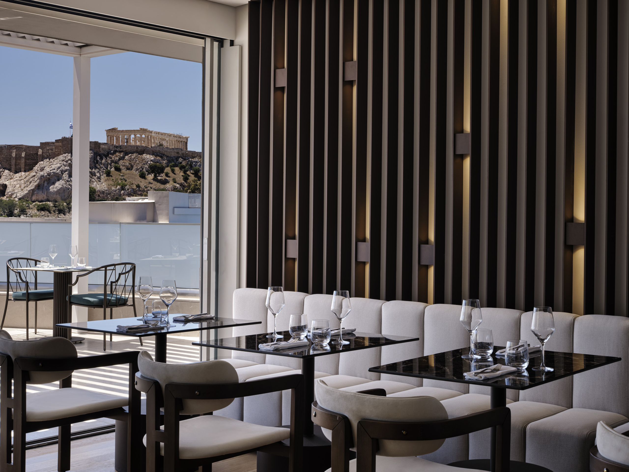 electra-rhythm-athens-focal-restaurant-interior