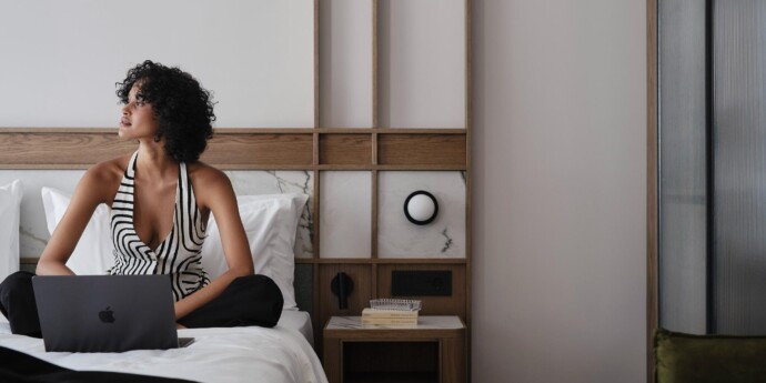 electra-rhythm-athens-room-laptop-on-bed