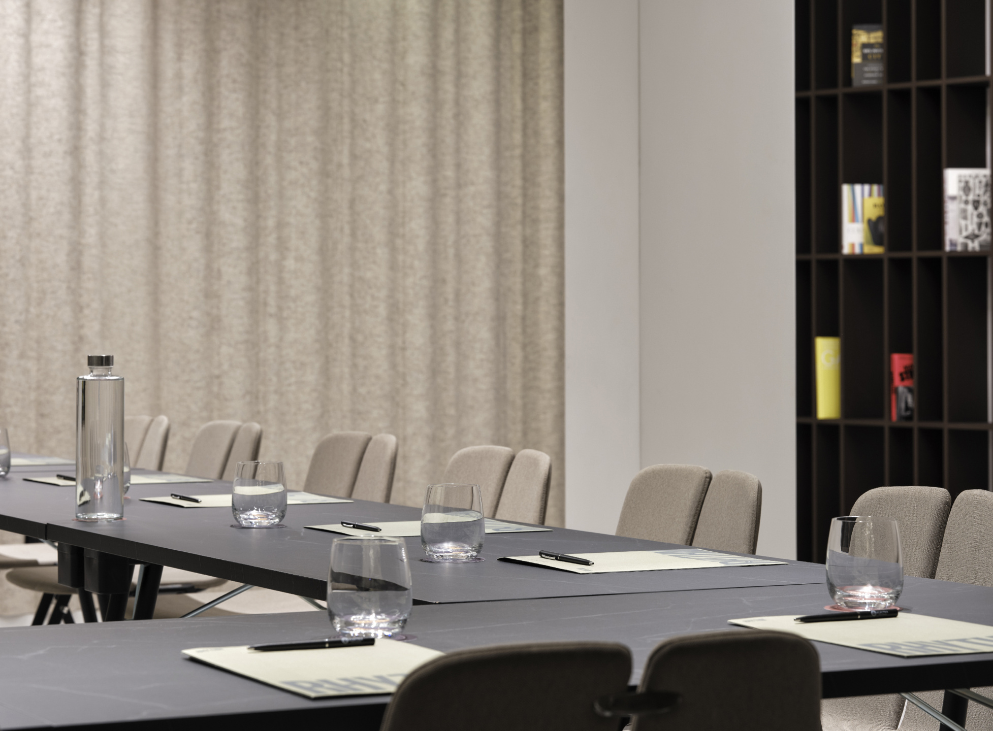 electra-rhythm-athens-pulse-room-business-meeting