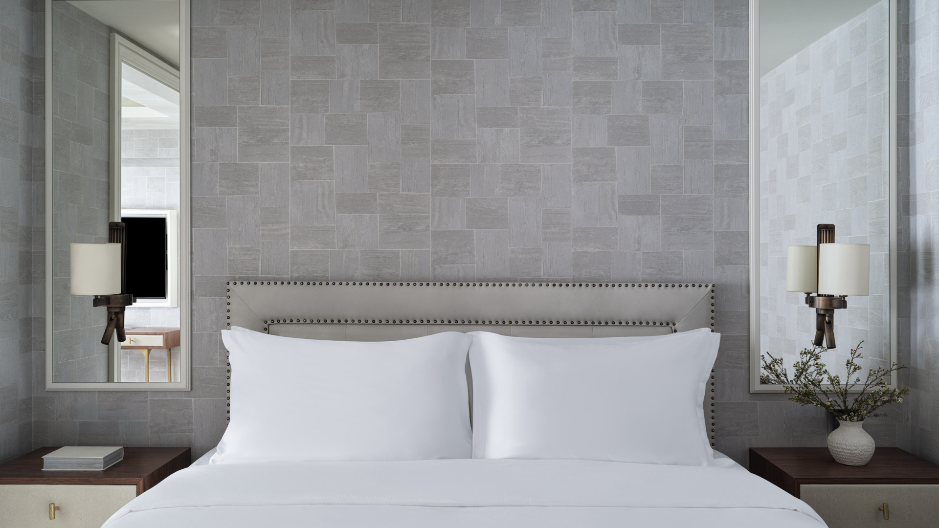 EPA-superior-premium-junior-room-mockup-1