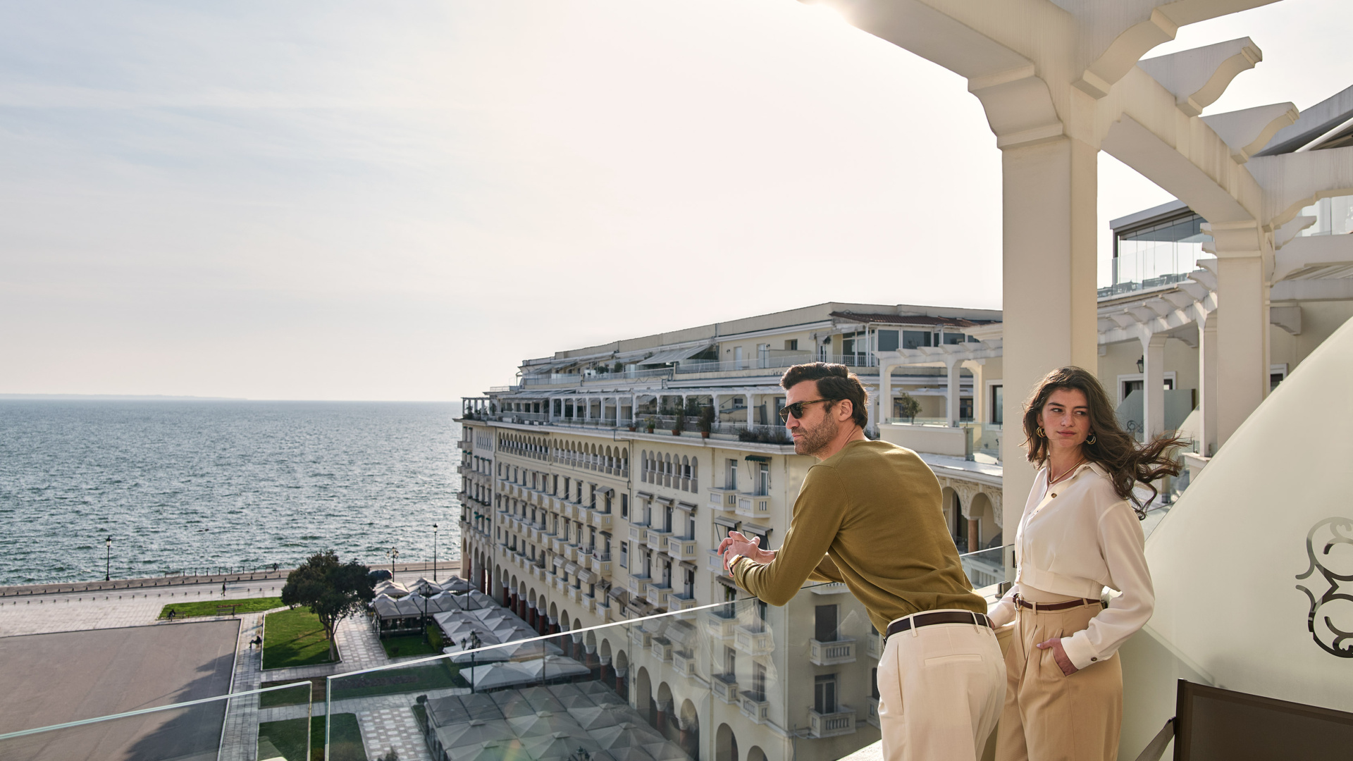 electra-aristotelous-suite-balcony-couple