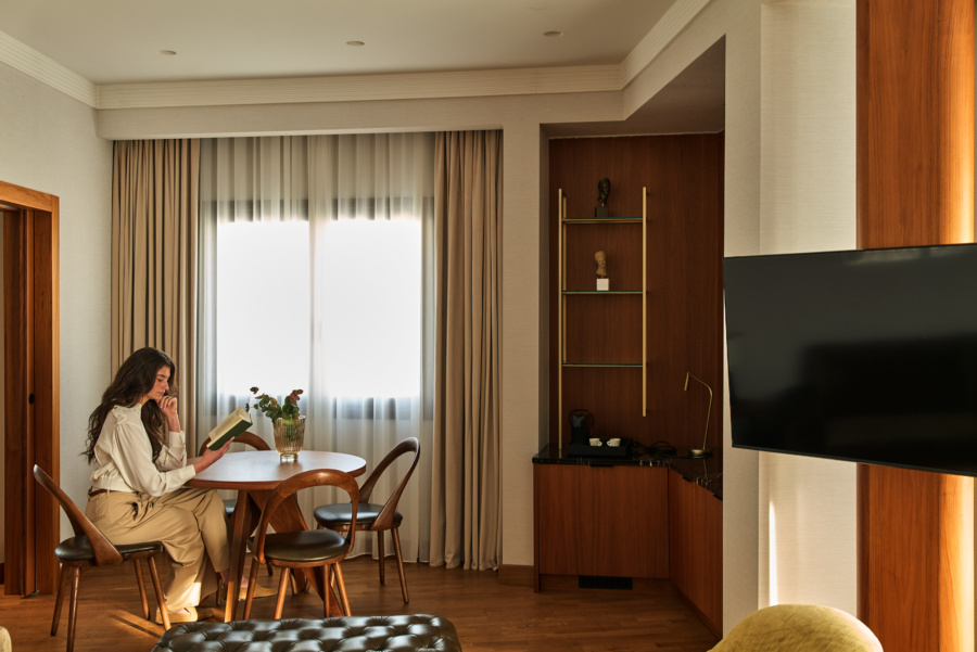electra-aristotelous-suite-living-room