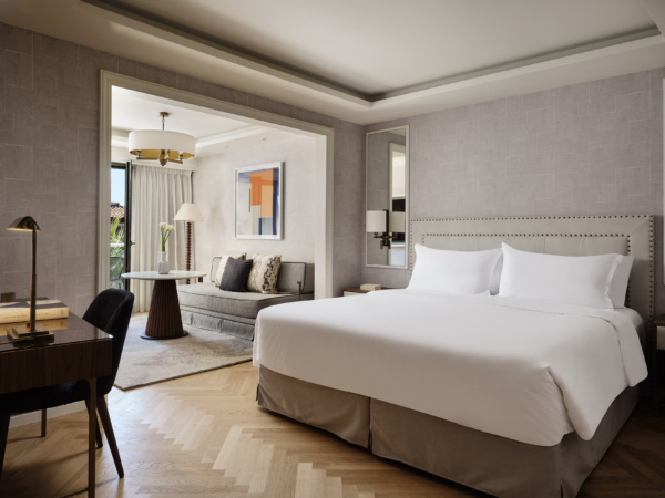 electra-palace-athens-junior-suite-bedroom-acropolis-view